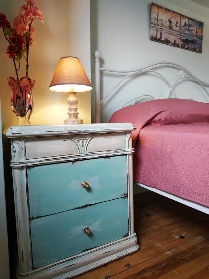 Maria Guesthouse อลิเวรี ภายนอก รูปภาพ
