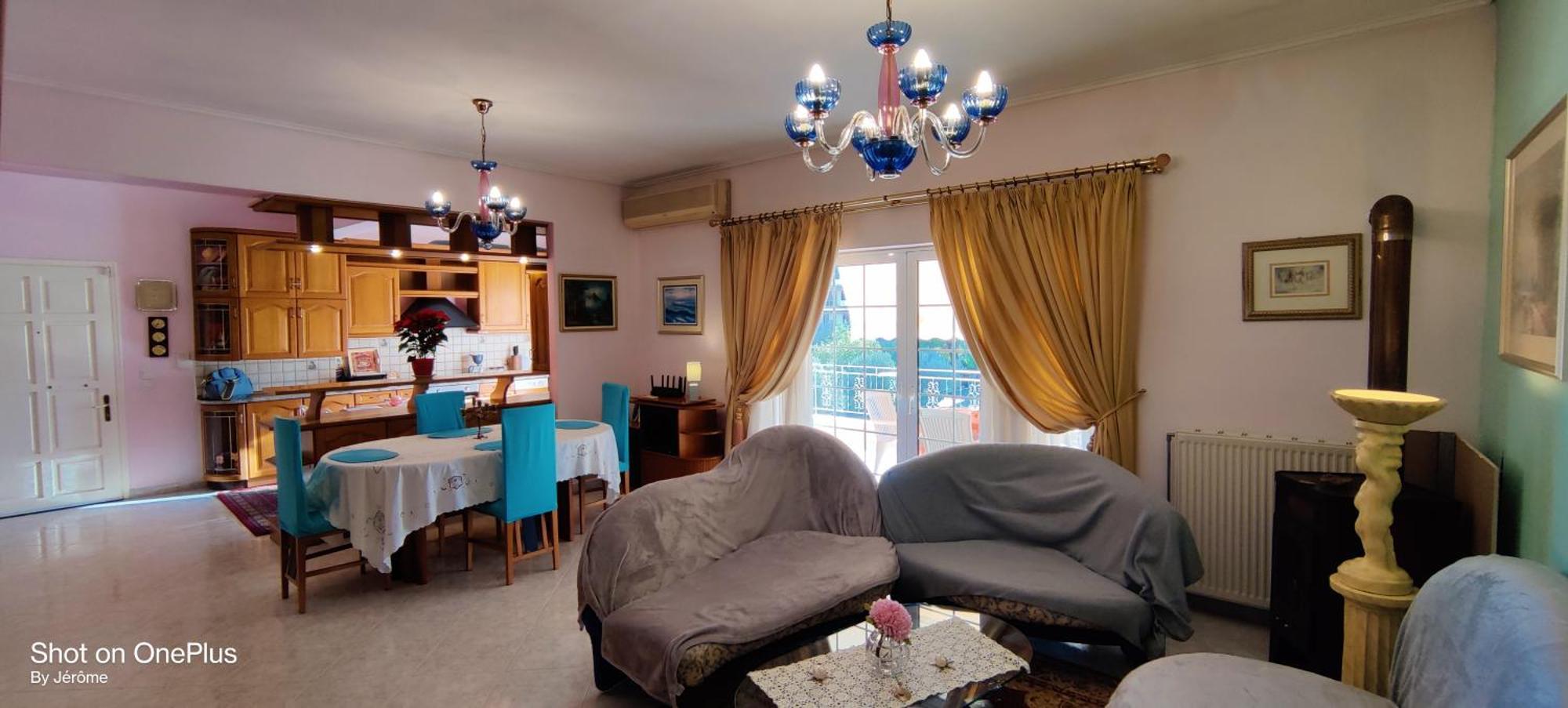 Maria Guesthouse อลิเวรี ห้อง รูปภาพ