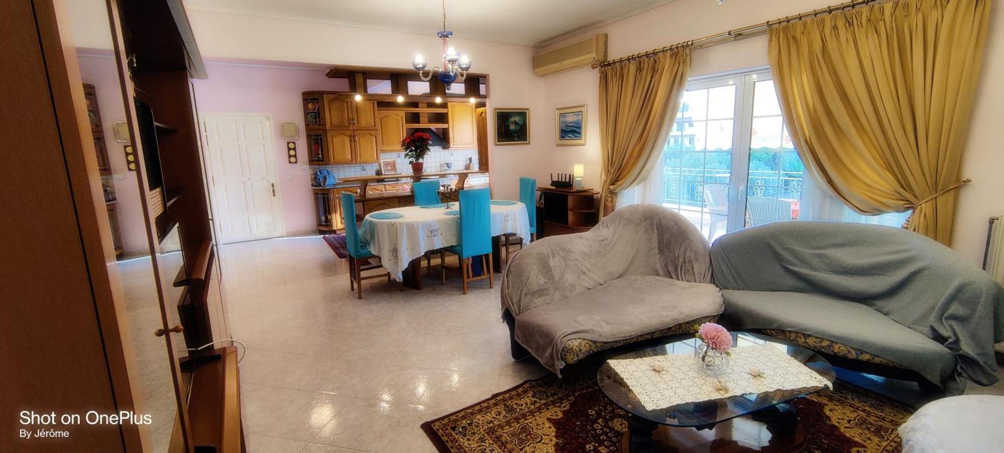Maria Guesthouse อลิเวรี ห้อง รูปภาพ